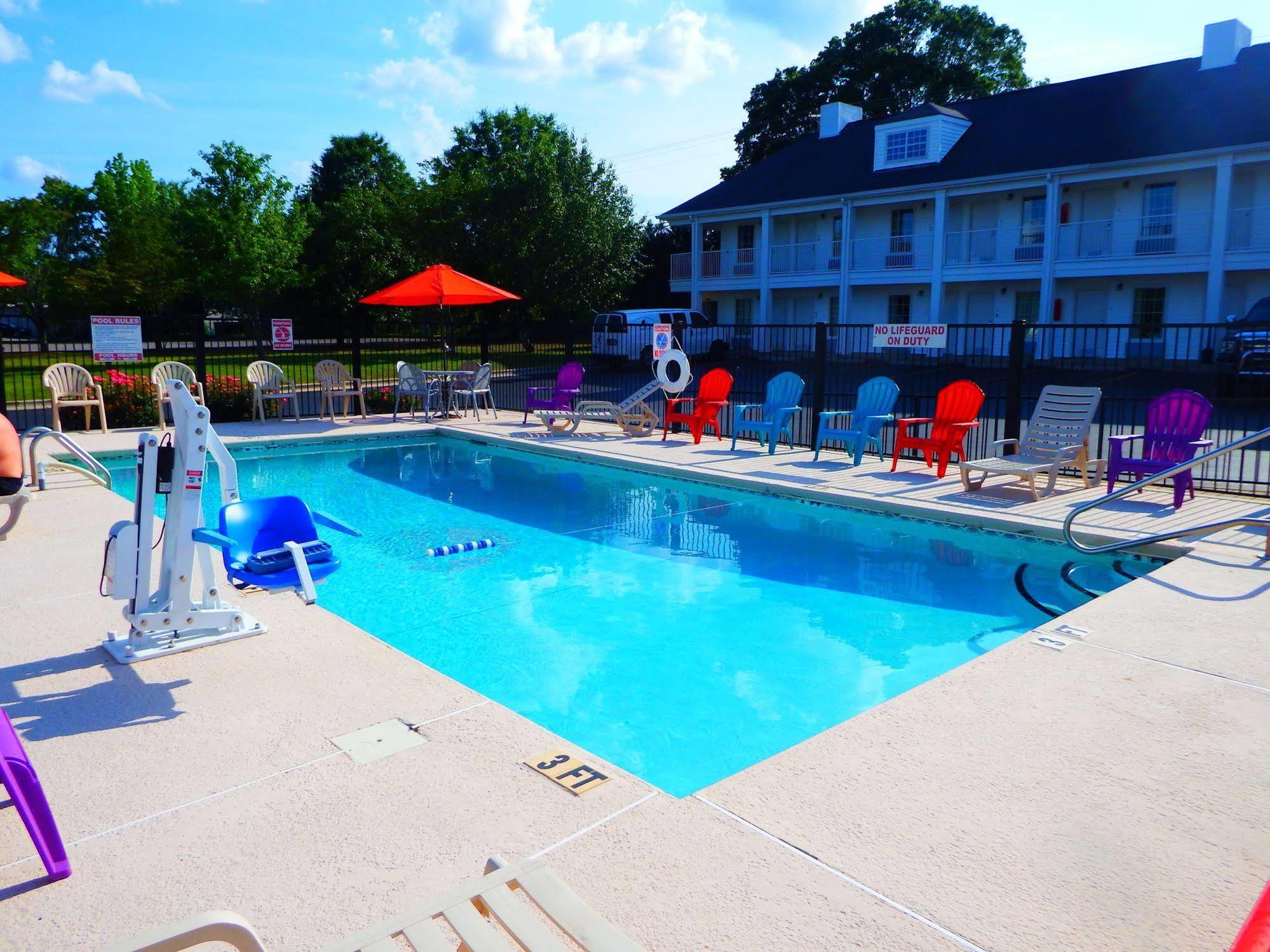 Baymont By Wyndham Florence/Muscle Shoals Exterior foto